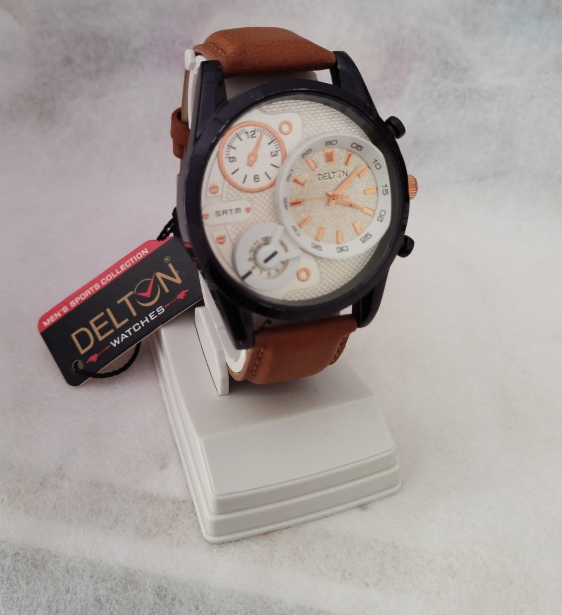 DELTON LEATHER STRAP WATCH WITH WHITE DIAL
